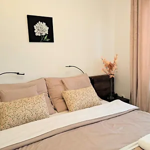 Апарт-отель Orient Apartmanhaz, Эгер