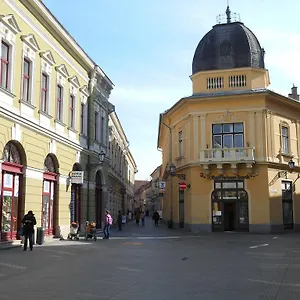 Apartman Akos Apartman, Eger
